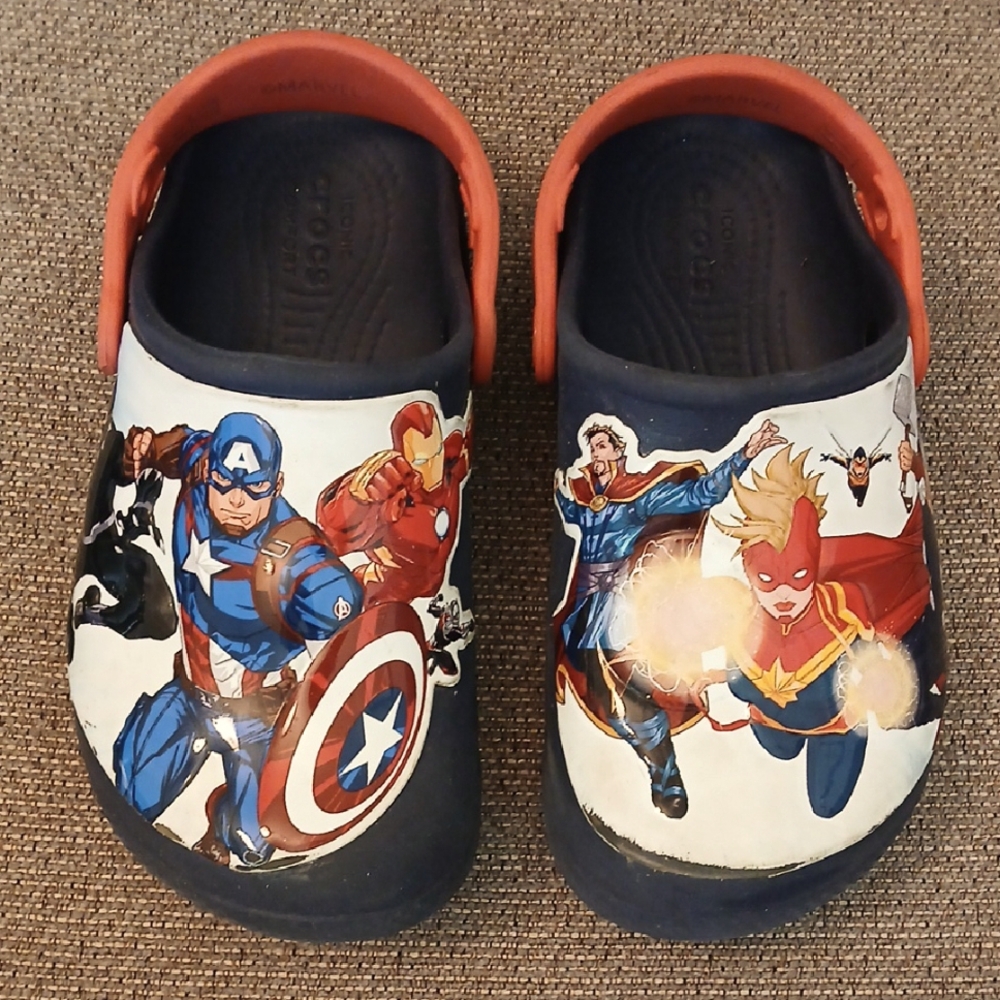 Crocs Marvel Avengers: Black Panther, Iron Man, Captain America, Sz 13 Kids